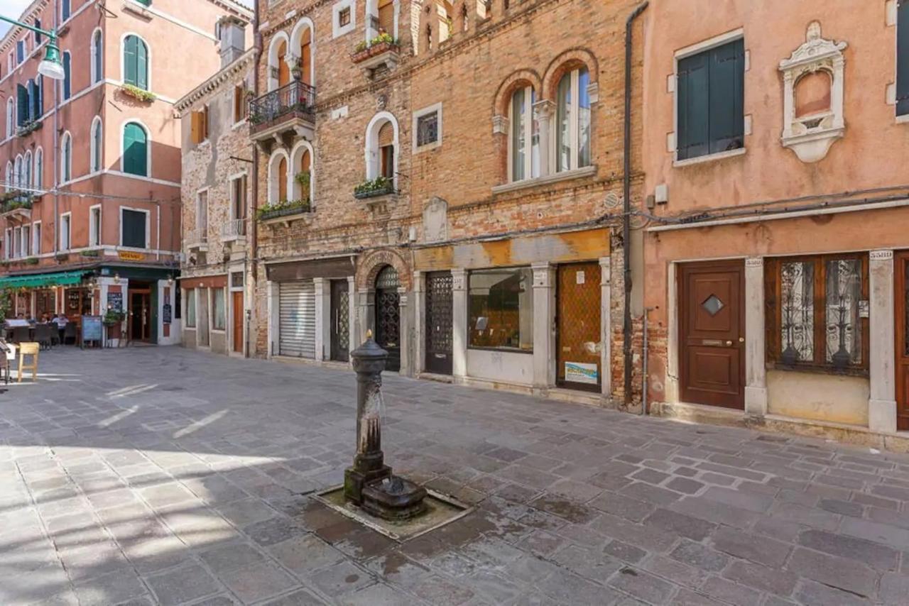Apartamento ֍ Splendido Attico - Arsenale - Con Terrazza ֍ Venecia Exterior foto